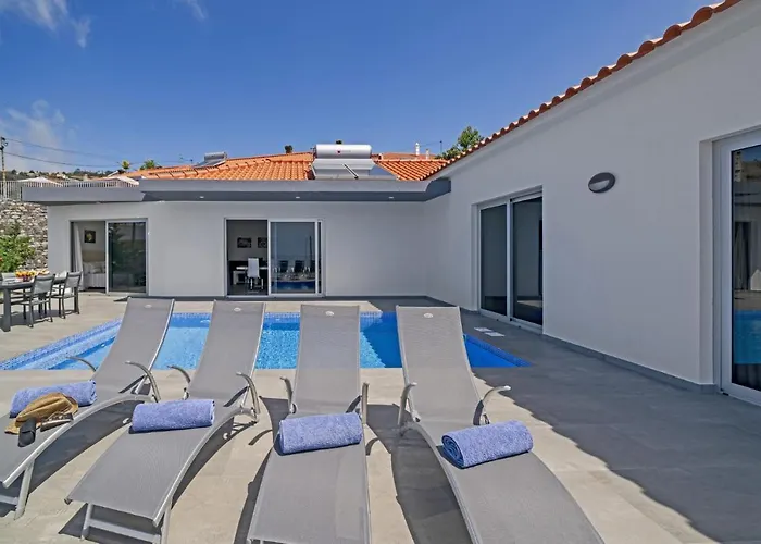 Vila Calhetascape By *